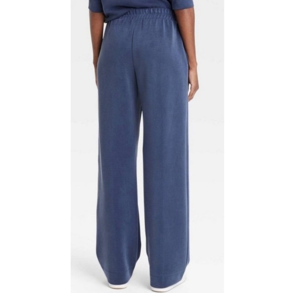 Like New! A New Day High Rise Full Jogger Wide Pants Blue Softstreme Sandwash - Picture 3 of 12